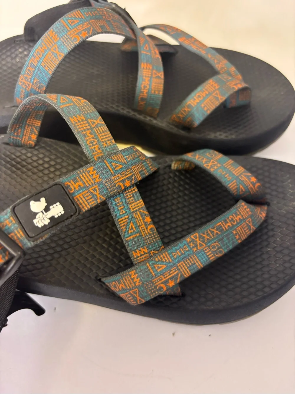 Chaco Black Sandals with Teal and Orange Patterned Straps Open Back Men’s 7